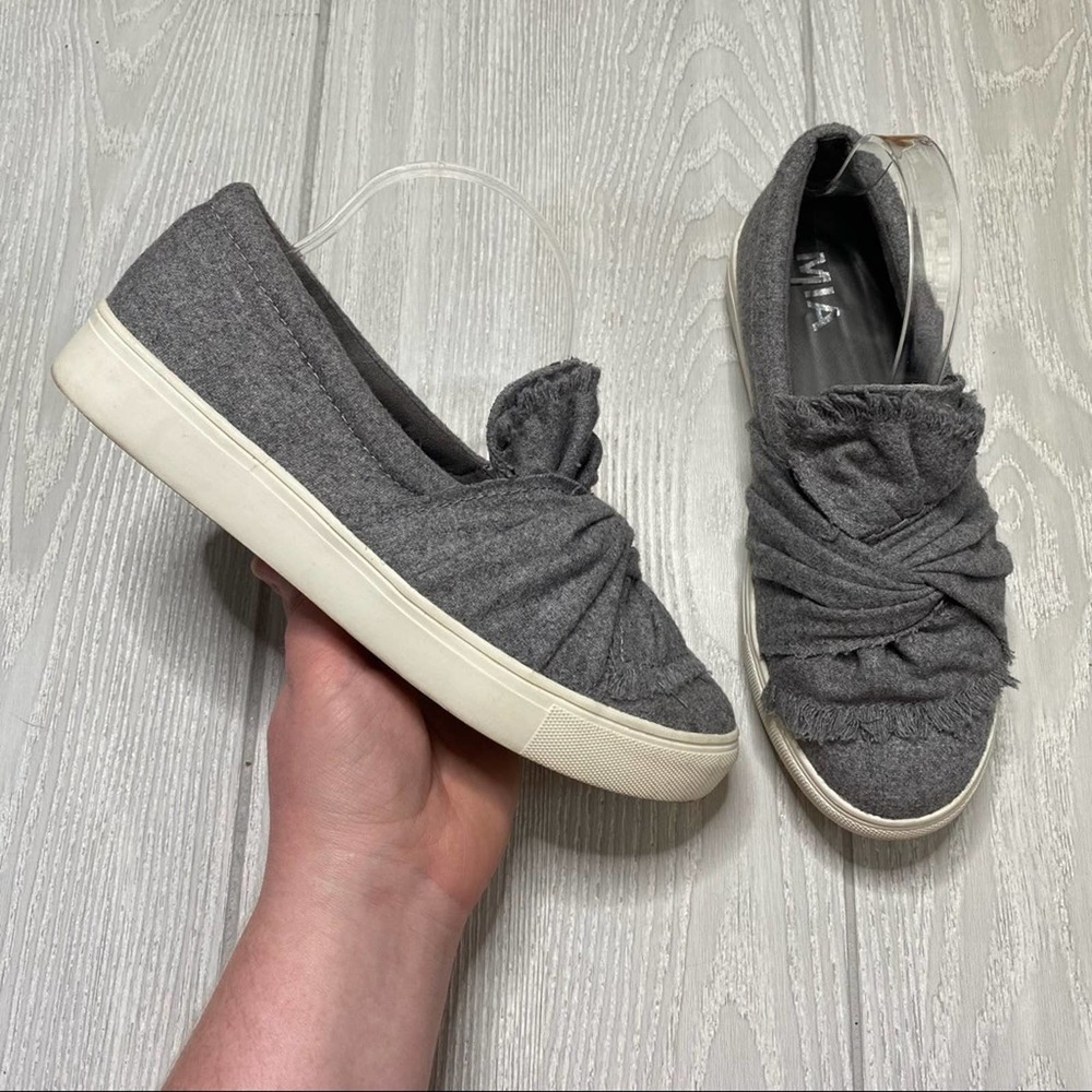 MIA ZOE HEATHER GREY SLIP ON CASUAL FASHION SNEAKERS WOMEN'S SIZE 8